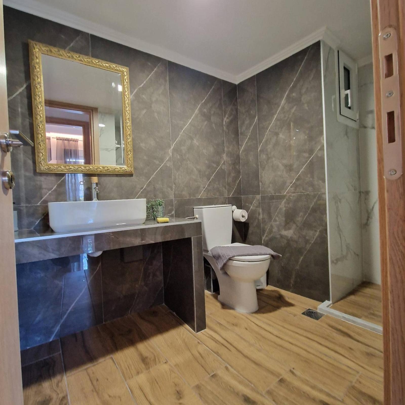 N&S Apartment B Édessa Extérieur photo